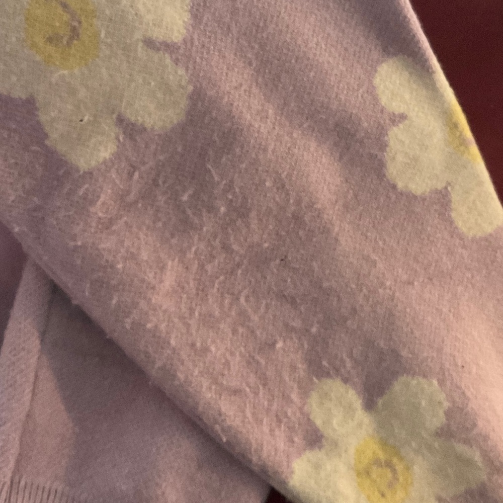 Youth Size 16 Lavender Daisy Cardigan Crop Sweater Girls. Size 16 Youth - Picture 6 of 9
